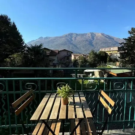 Apartment, A 6-minute Walk From The *