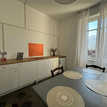 Apartment, A 6-minute Walk From The