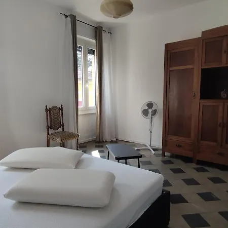 Apartment, A 6-minute Walk From The