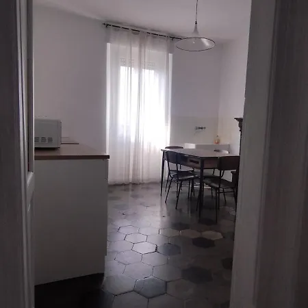 Daire Apartment, A 6-minute Walk From The