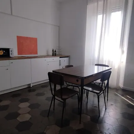 Apartment, A 6-minute Walk From The Daire *