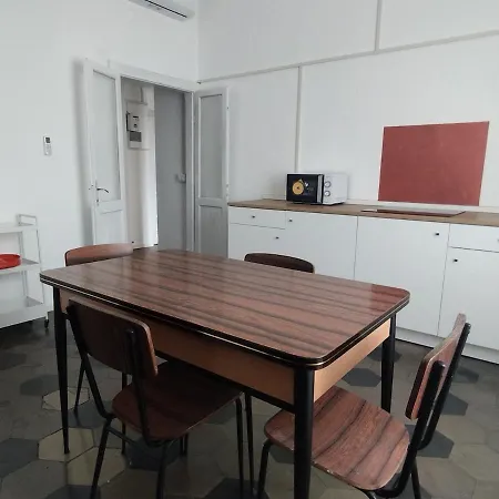 Apartment, A 6-minute Walk From The * Dervio